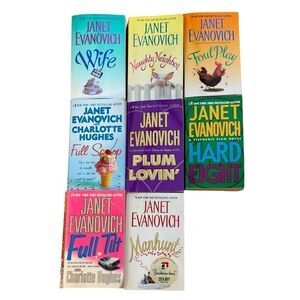 Janet Evanovich Books (8) Paperbacks - Stephanie Plum Series & Random Romance